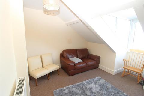 1 bedroom flat to rent, Holly Avenue, Whitley Bay