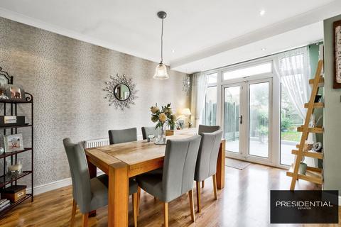 46 Blackthorne Drive, London, E4 6LS
