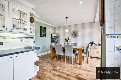 46 Blackthorne Drive, London, E4 6LS