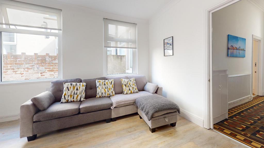 81-Allensbank-Road-Living-Room.jpg
