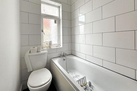 2a Cromer Road, Hornchurch, RM11 1EY