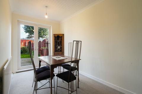 3 bedroom semi-detached bungalow for sale, Greenlands Avenue, Rossington, DN11 0