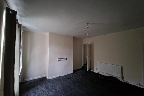 3 bedroom end of terrace house to rent, Ovenden Road, Halifax, West Yorkshire, HX3