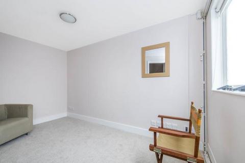 2 bedroom end of terrace house for sale, Tadema Road, London, SW10