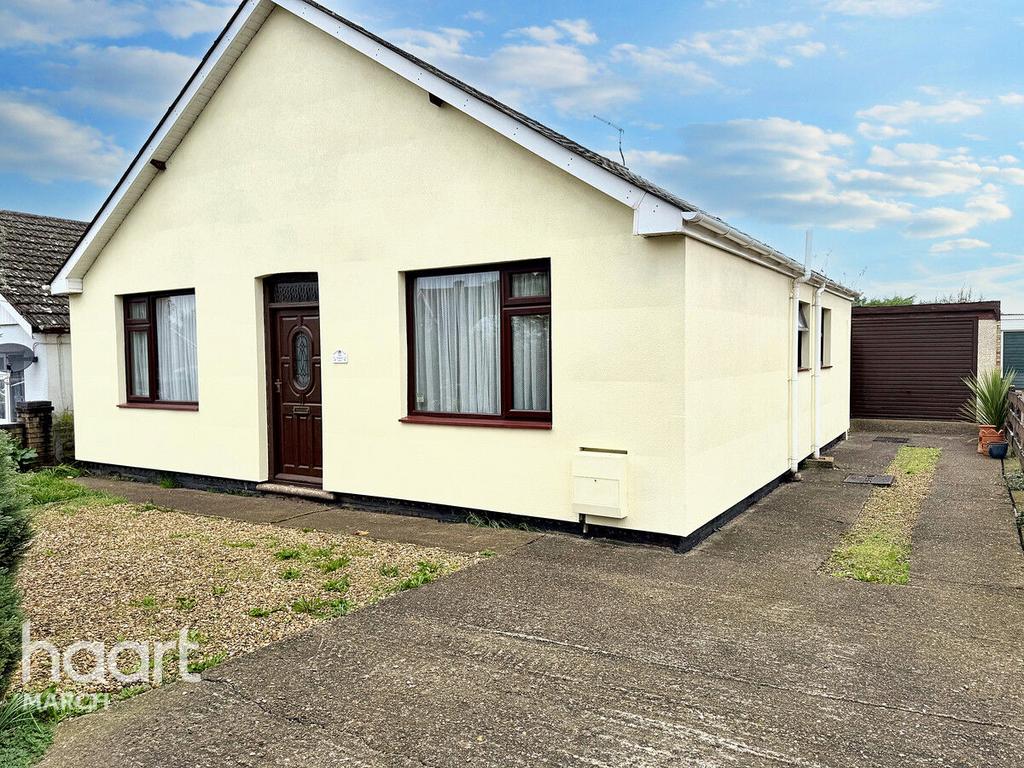Wisbech Road, March 3 bed detached bungalow for sale £275,000