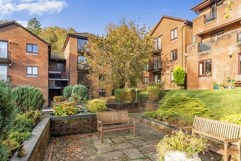 3 bedroom apartment for sale, Mill Street, Surrey RH1