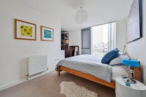 3 bedroom flat for sale, Atrium Heights, Greenwich, London, SE8