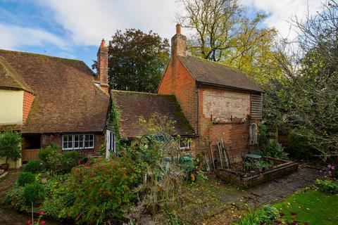 4 bedroom semi-detached house for sale, The Square, Elham, Canterbury, CT4