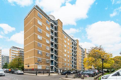 3 bedroom flat for sale, Churchill Gardens, Pimlico, London, SW1V