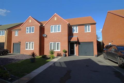 4 bedroom detached house for sale, Theodore Close, Peterborough