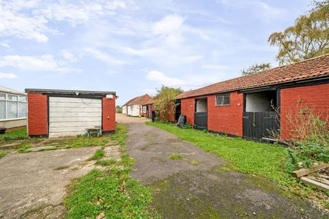 4 bedroom country house for sale, Main Road, Alford