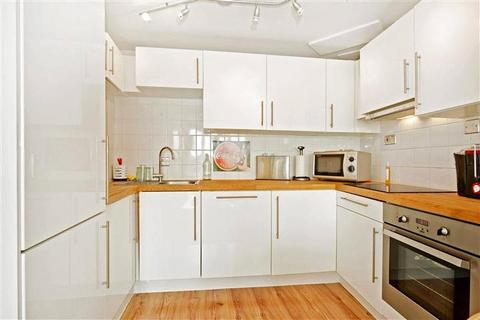 2 bedroom apartment to rent, Greenfell Mansions Greenwich London SE8