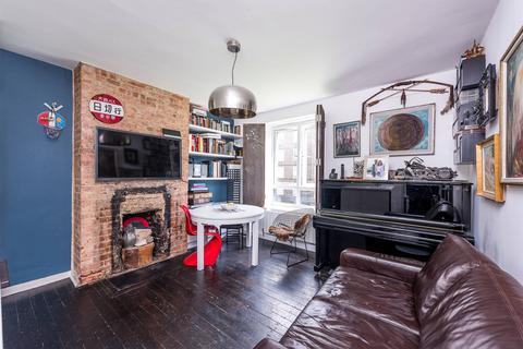 2 bedroom flat for sale, Bolney Street, Oval, London, SW8