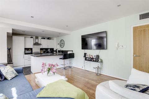 2 bedroom flat for sale, Upper College Street, Nottingham NG1