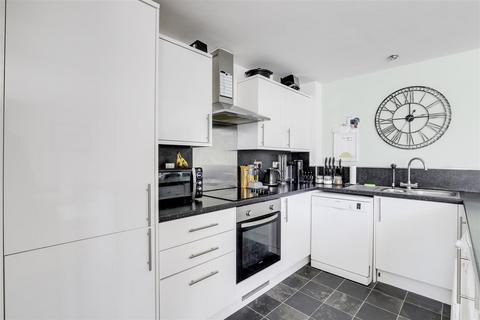 2 bedroom flat for sale, Upper College Street, Nottingham NG1