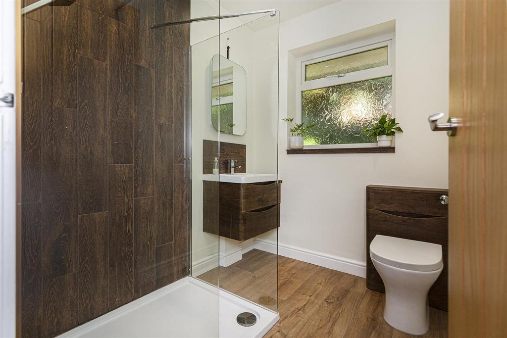 En Suite Shower Room