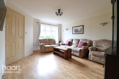 3 bedroom end of terrace house for sale, Pakenham Road, BRACKNELL