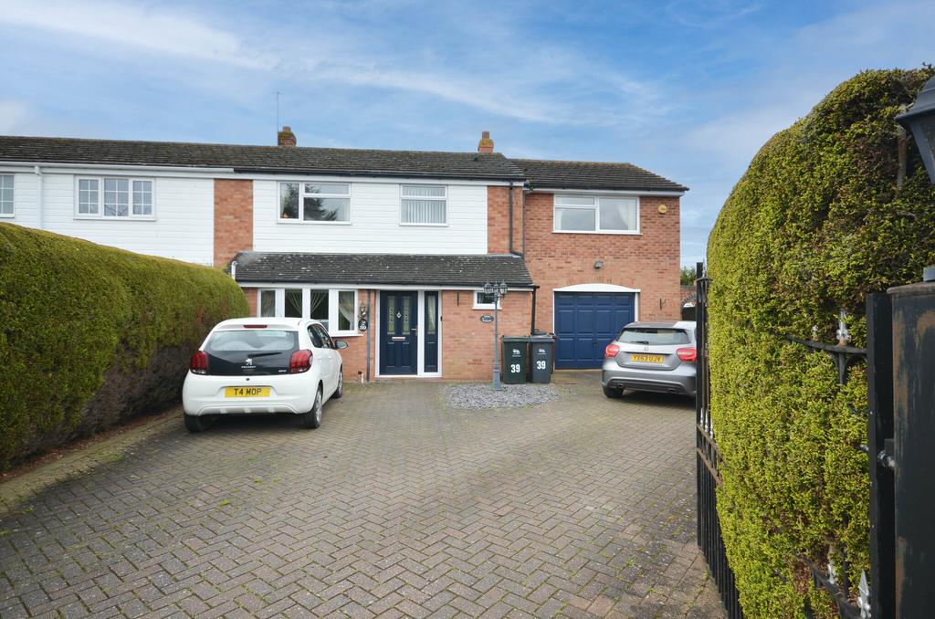 Lower Broadheath, Worcester WR2 4 bed detached house for sale £350,000