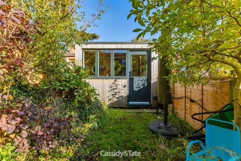 11 Boundary Road, St Albans, AL1 4DW