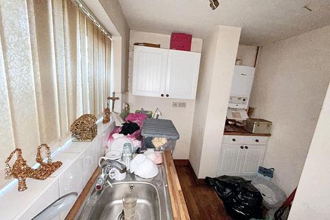 2 bedroom bungalow for sale, Baret Road, Newcastle, Newcastle upon Tyne, Tyne and Wear, NE6 4HY