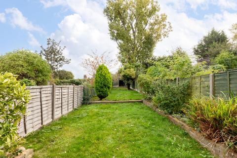 2 bedroom terraced house to rent, Shrublands Avenue, Berkhamsted HP4