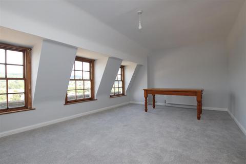 3 bedroom flat to rent, 30 Paragon, Bath BA1