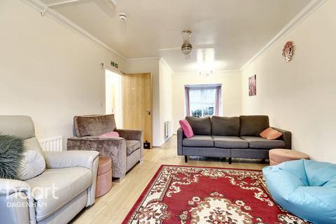 3 bedroom terraced house for sale, Lockwell Road, Dagenham