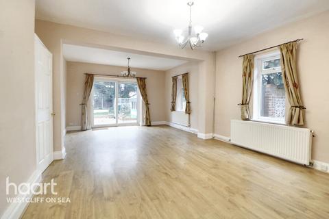 4 bedroom detached house for sale, Preston Road, Westcliff-On-Sea