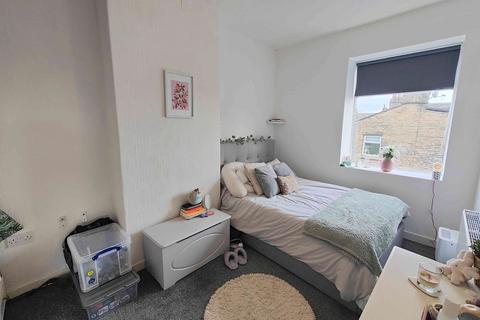 51 Lightcliffe Road, Brighouse, HD6 2DJ