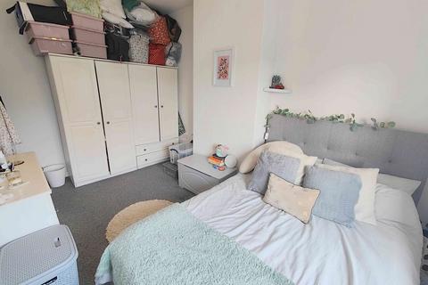 51 Lightcliffe Road, Brighouse, HD6 2DJ