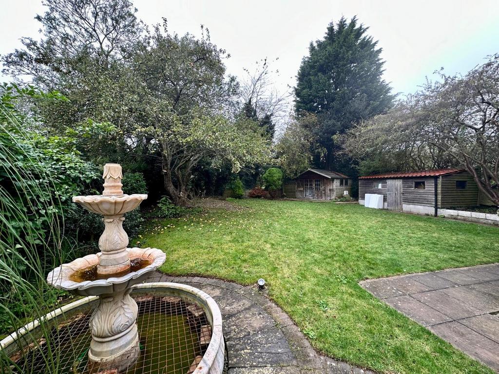 Rear Communal Garden