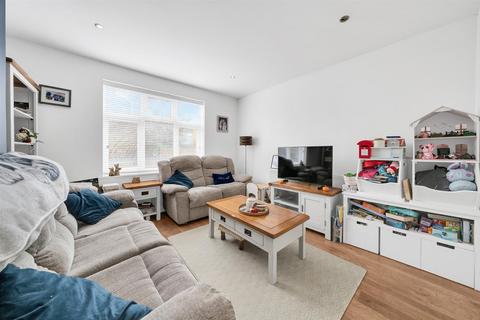 3 bedroom semi-detached house for sale, Sandringham Road, Bromley