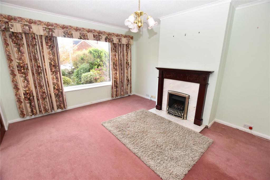 Red Hall Court, Leeds, West Yorkshire 3 bed semidetached house for