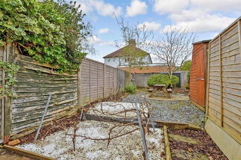 26a Buckhurst Way, East Grinstead, RH19 2AF