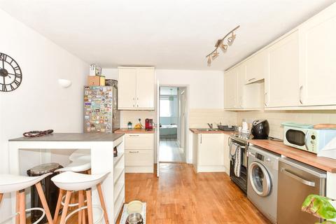 26a Buckhurst Way, East Grinstead, RH19 2AF