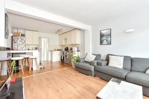 26a Buckhurst Way, East Grinstead, RH19 2AF