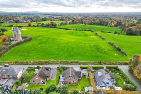 4 bedroom detached house for sale, Whirley Road, Macclesfield, SK10 3JJ