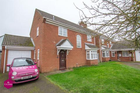 3 bedroom detached house to rent, The Rowans, Milton, Cambridge, CB24