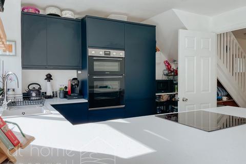 24 Eglos Road, Shortlanesend, Truro, TR4 9BZ