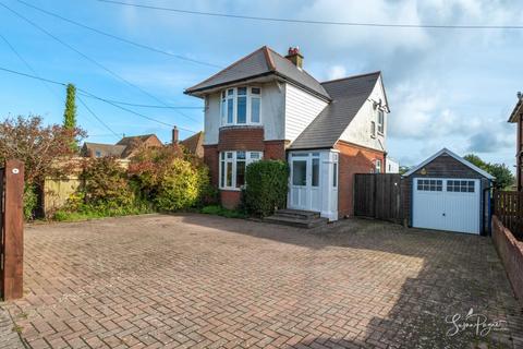 2 bedroom detached house for sale, Cowes Road, Newport