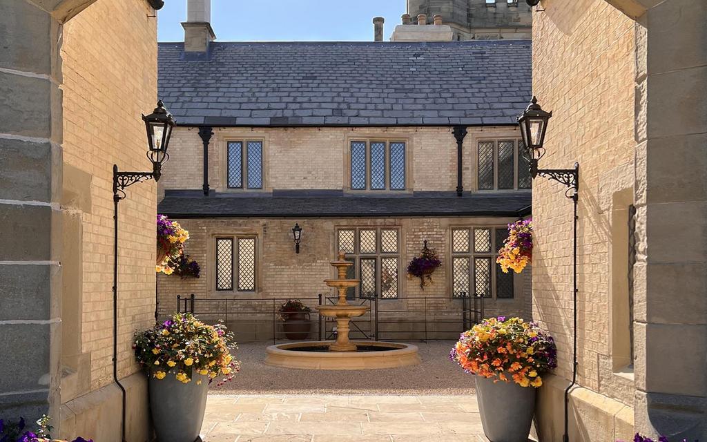 Moreby, York YO19 2 bed for sale £625,000