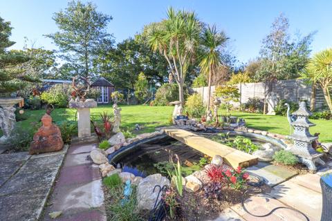 3 bedroom detached bungalow for sale, Church Road, Hayling Island