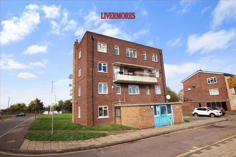 3 bedroom flat for sale, Hilltop Gardens, Dartford