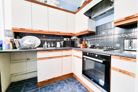 5 bedroom end of terrace house for sale, Bensham Lane, Croydon