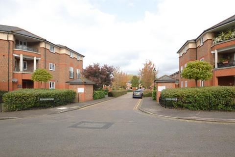 2 bedroom apartment for sale, Chaucer Close, Windsor