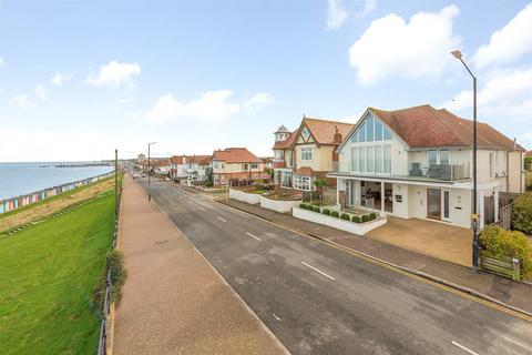 2 bedroom ground floor flat for sale, Western Esplanade, Herne Bay