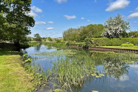 2 bedroom flat to rent, Newstead, Stamford