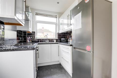 4 bedroom semi-detached house for sale, Salisbury Street, Beeston NG9