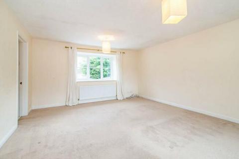 1 bedroom apartment to rent, Crosby Way, Farnham