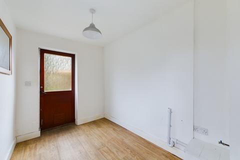 2 bedroom end of terrace house to rent, Painswick Road, Gloucester, GL4